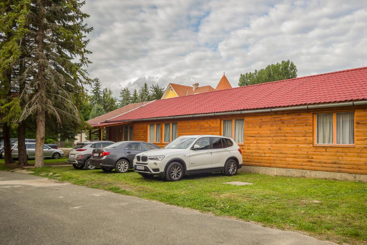 Lipicai Turistaház Szilvasvarad Exterior foto
