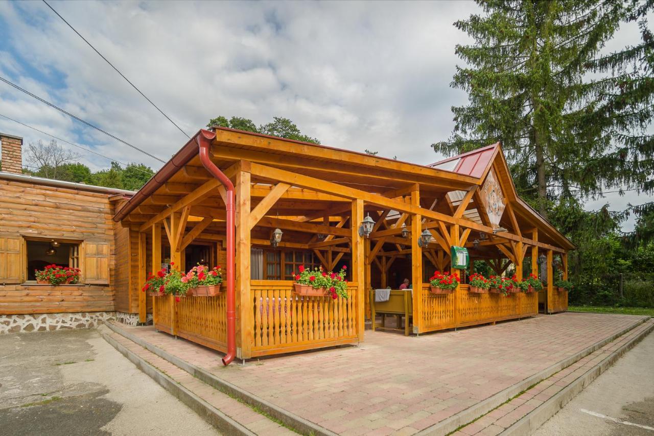 Lipicai Turistaház Szilvasvarad Exterior foto